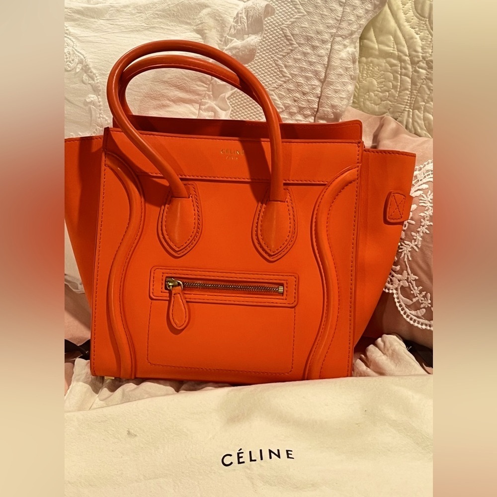 🔥❤️CELINE MICRO LUGGAGE HANDBAG IN DRUMMED CALFSKIN. ABSOLUTELY GORGEOUS RARE - Picture 4 of 16
